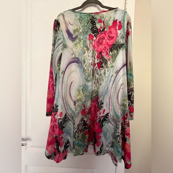 [10/M] Women’s Long Tunic floral long sleeve top, blouse, floral pink white - Picture 2 of 15